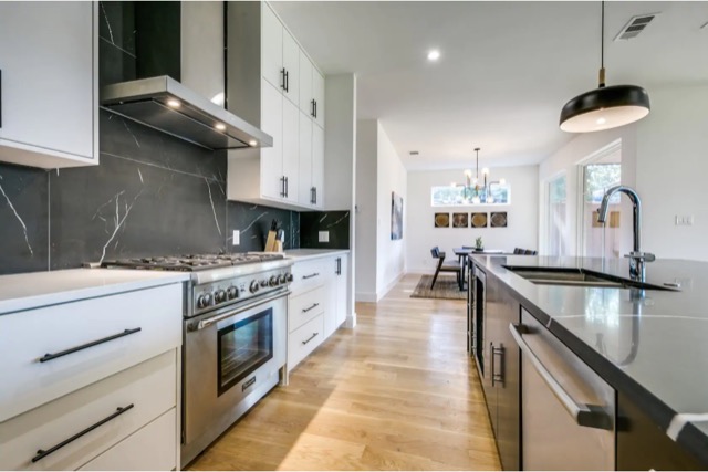 达拉斯核心区优质Airbnb别墅投资 厨房