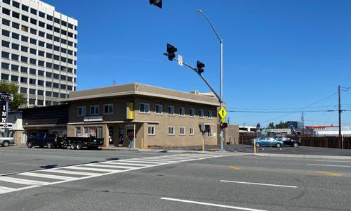 旧金山，San Mateo County，独立办公楼，邻近 Hillsdale 火车站，售价$3,950,000 (C-090)