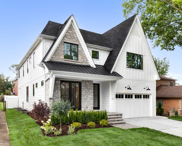 美国房屋外墙材料大揭秘：选择适合你家的建筑风格！