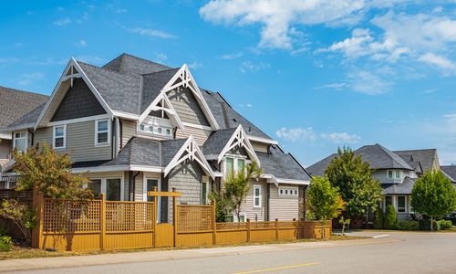 中產(chǎn)階級住房危機(jī)：房價上漲、 庫存緊張