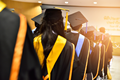 拜登推学贷豁免新计划，这些人可免去债务！