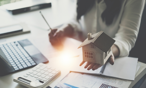 买房更难了…房贷利率回升至今年最高，达6.96%！