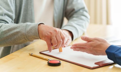 加拿大住房部长对外国学生签证的上限持开放态度