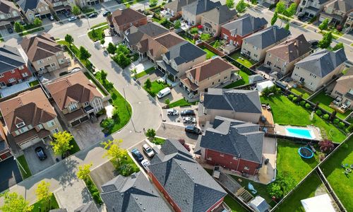 杜鲁多称解决住房危机的关键是增加密度