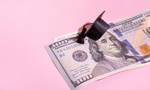 大学费用贵 这五所大学给助学金最大方