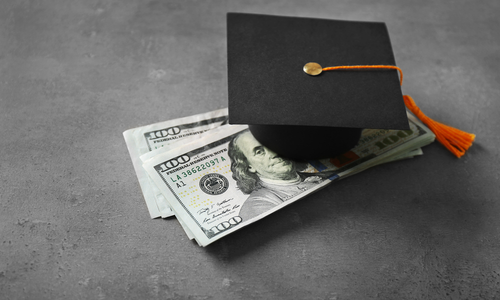 FAFSA凭什么打败529大学储蓄计划