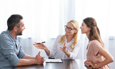 将被驱逐出境！夏威夷州多名儿童在ICE执法行动中被带走...