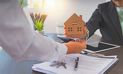 美国买房估价必看：如何选对同类房（Comps）？5个核心要点+估价逻辑